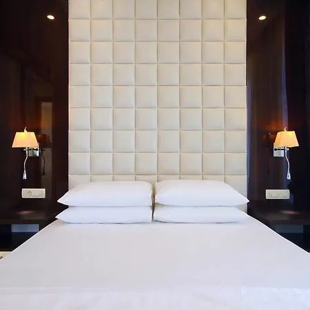 Aparthotel Shine