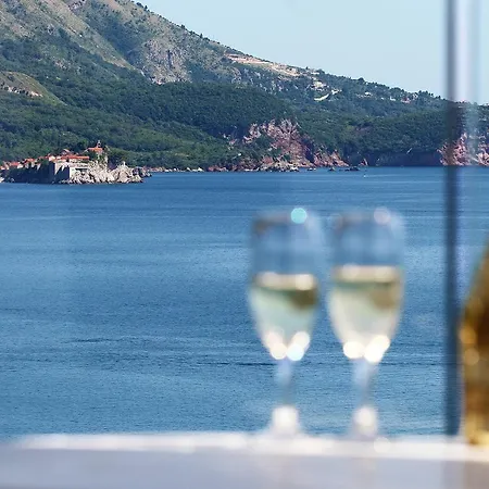 Aparthotel Shine Budva