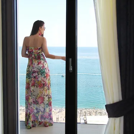 Shine 4* Budva