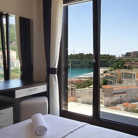 Apart Otel Shine 4*
